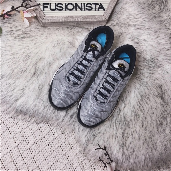 NWT 🍭 Cute Nike Air Max Plus Silver 4.5Y/6W - Picture 4 of 7